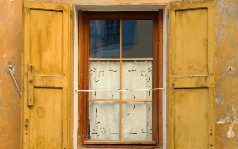 Window Replacement: Enhancing Your Home's Comfort, Efficiency, and Curb Appeal