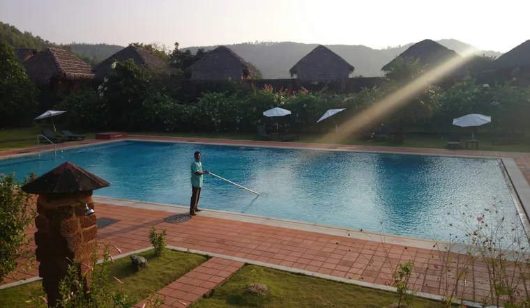 Servicios de Limpieza de Piscinas: Mantenimiento Esencial para un Agua Limpia y Segura